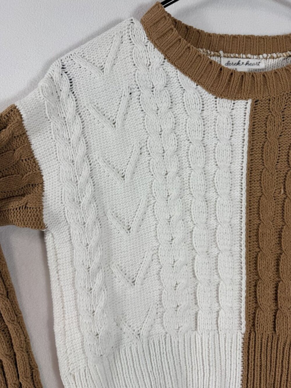 Derek Heart Women’s Small Brown Ivory Colorblock Cable Knit Cropped Sweater - Picture 5 of 15